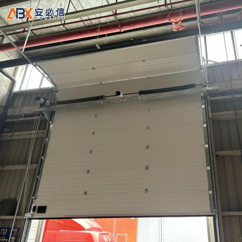 松原市分段式滑升门